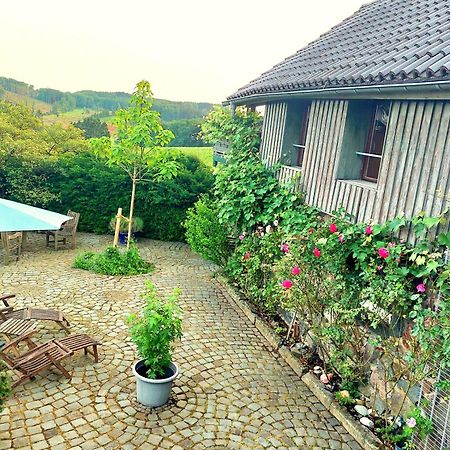 Kleines Haus Mitten In Der Natur Mit Eigener Terrasse Und Sonnenbalkon Halver Exteriör bild