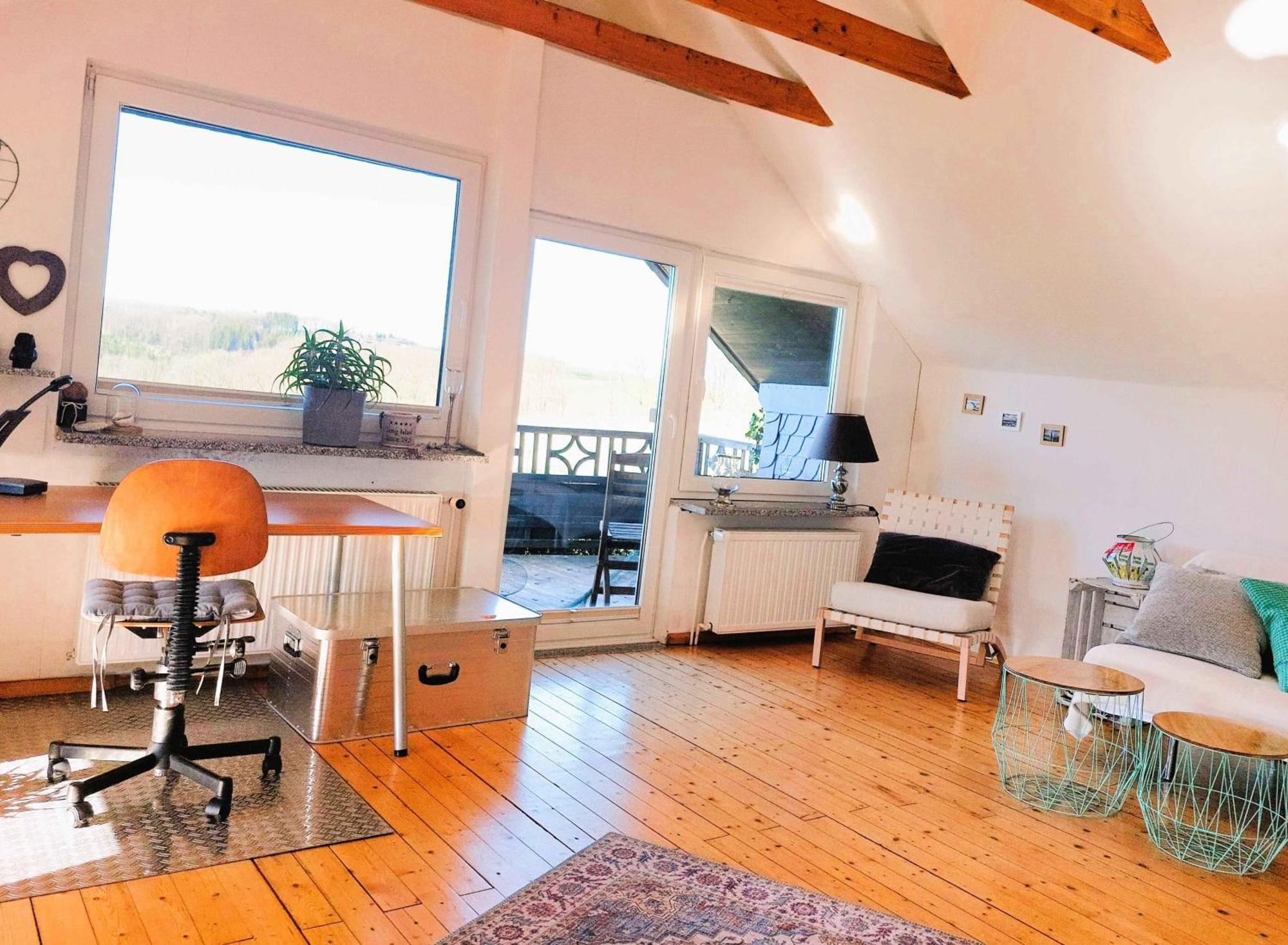 Kleines Haus Mitten In Der Natur Mit Eigener Terrasse Und Sonnenbalkon Halver Exteriör bild
